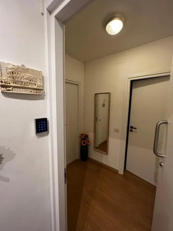 Roma Vatican'S Room 0*, Рим